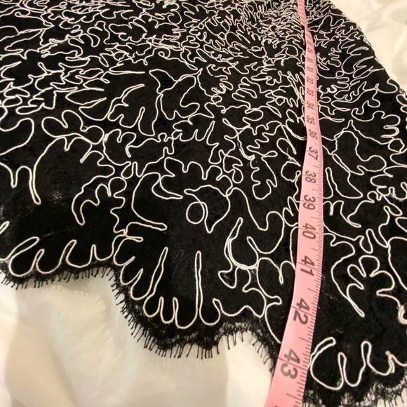 Intricate Michael Kors Dress - Picture 7 of 8